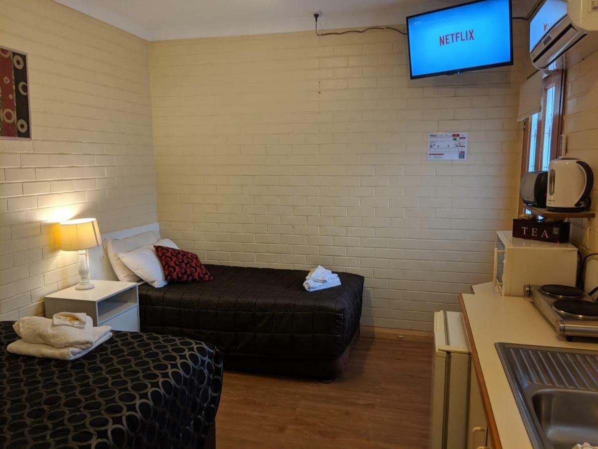 Bondi Motel Moree Exterior photo