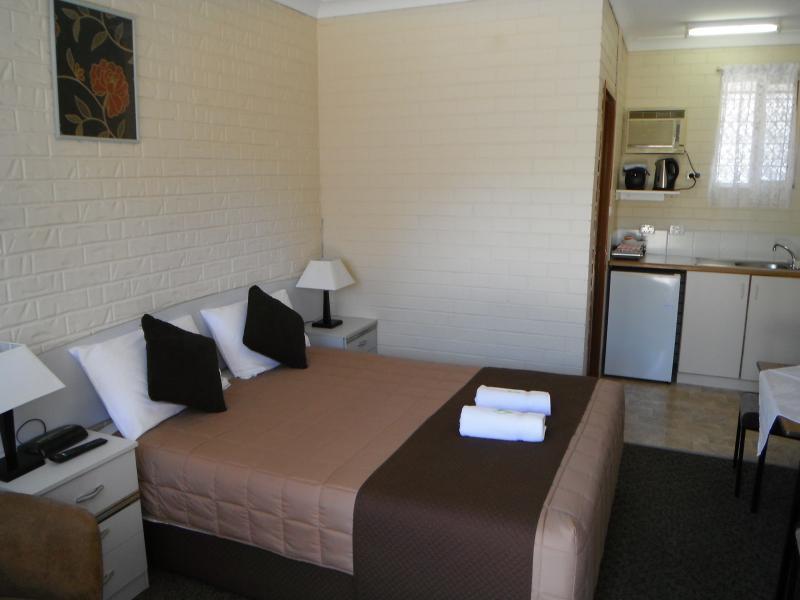 Bondi Motel Moree Exterior photo